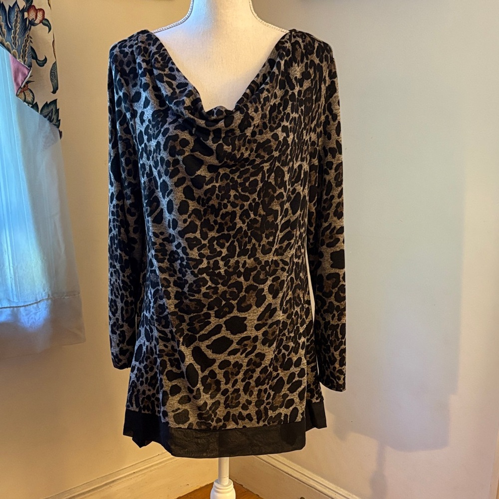 Leopard Print Long Sleeve Top